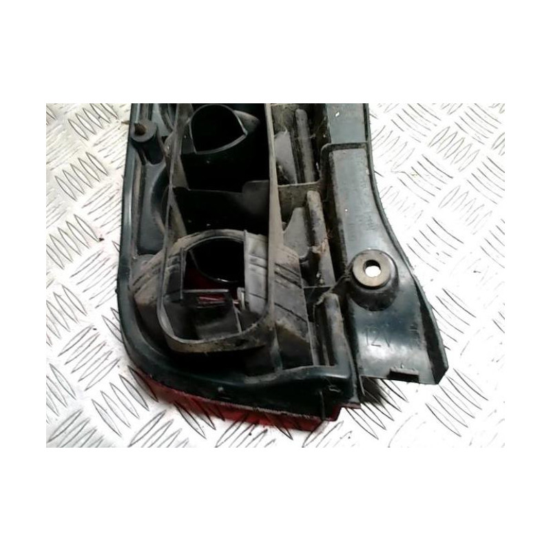 Feu arriere principal droit (feux) NISSAN MICRA 3 PHASE 1 d’occasion