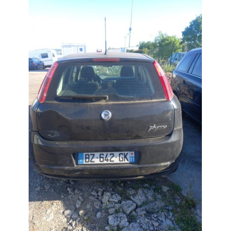 Feu arriere principal droit (feux) FIAT GRANDE PUNTO d’occasion