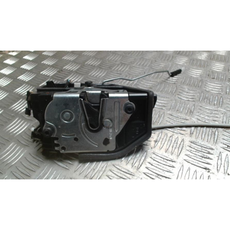 Serrure avant droit BMW SERIE 1 F20 PHASE 2 d’occasion