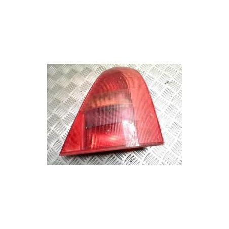 Feu arriere principal droit (feux) RENAULT CLIO 2 PHASE 1 d’occasion