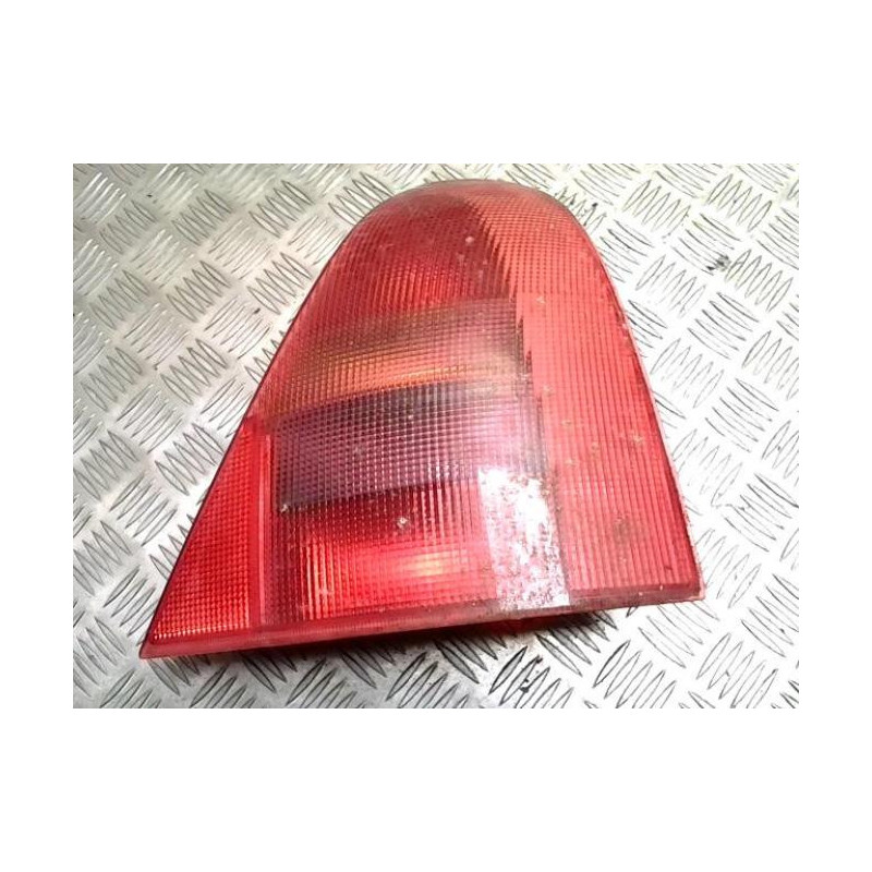 Feu arriere principal droit (feux) RENAULT CLIO 2 PHASE 1 d’occasion