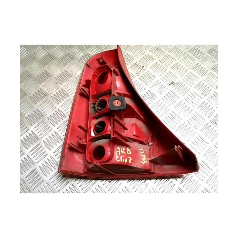 Feu arriere principal droit (feux) RENAULT CLIO 2 PHASE 1 d’occasion