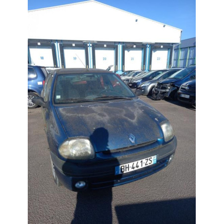 Feu arriere principal droit (feux) RENAULT CLIO 2 PHASE 1 d’occasion
