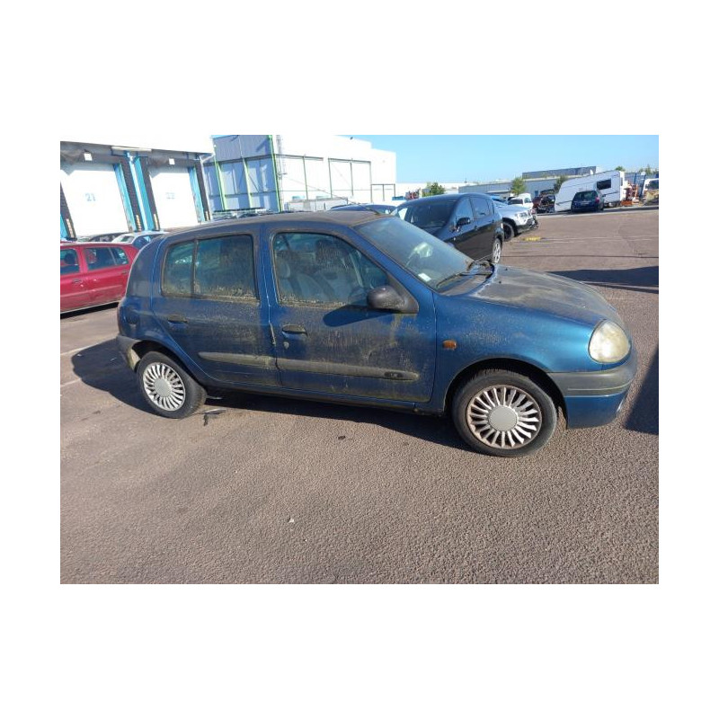 Feu arriere principal droit (feux) RENAULT CLIO 2 PHASE 1 d’occasion