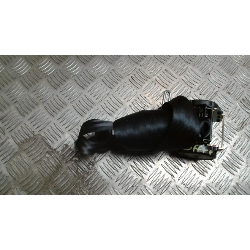 Ceinture arriere centre troisieme ligne DACIA SANDERO 2 PHASE 2 d’occasion