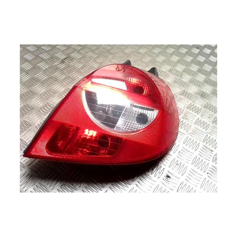 Feu arriere principal droit (feux) RENAULT CLIO 3 PHASE 1 d’occasion