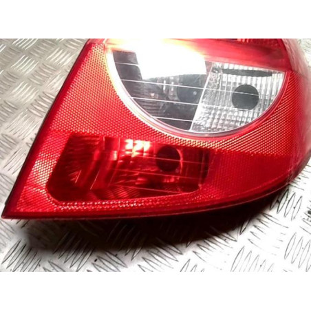 Feu arriere principal droit (feux) RENAULT CLIO 3 PHASE 1 d’occasion