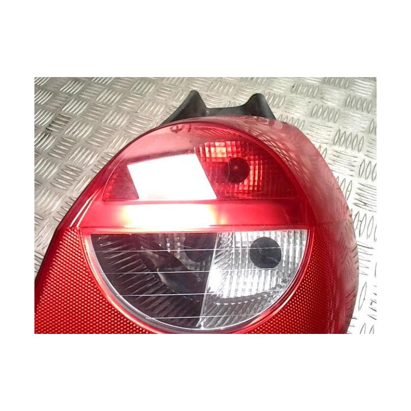 Feu arriere principal droit (feux) RENAULT CLIO 3 PHASE 1 d’occasion