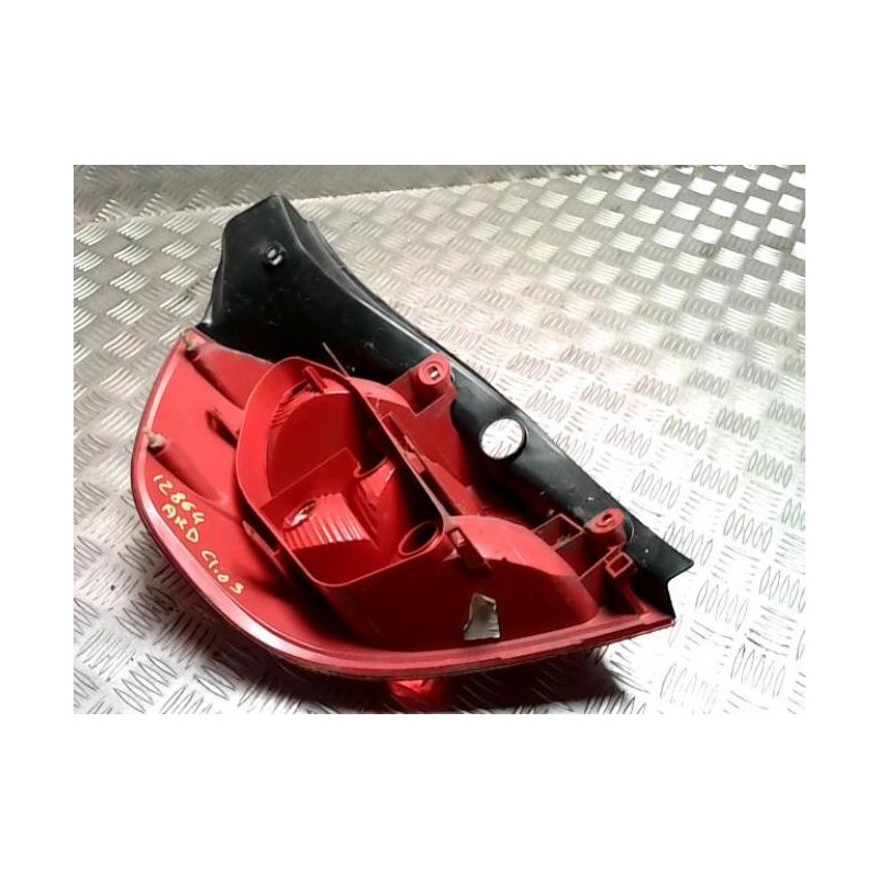 Feu arriere principal droit (feux) RENAULT CLIO 3 PHASE 1 d’occasion
