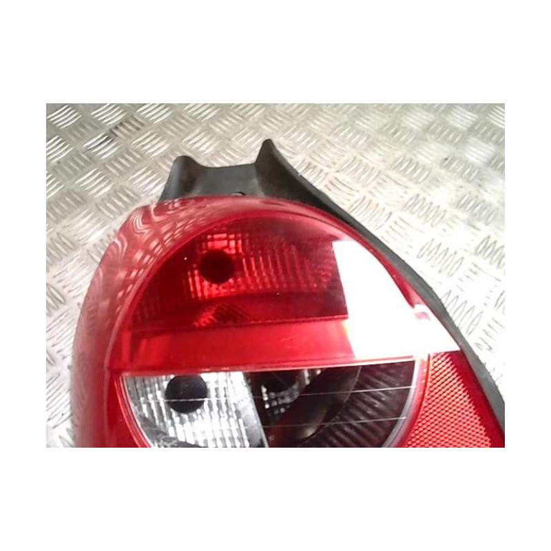 Feu arriere principal gauche (feux) RENAULT CLIO 3 PHASE 1 d’occasion