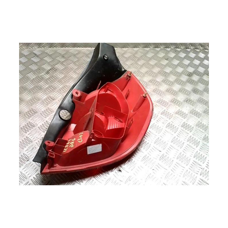 Feu arriere principal gauche (feux) RENAULT CLIO 3 PHASE 1 d’occasion