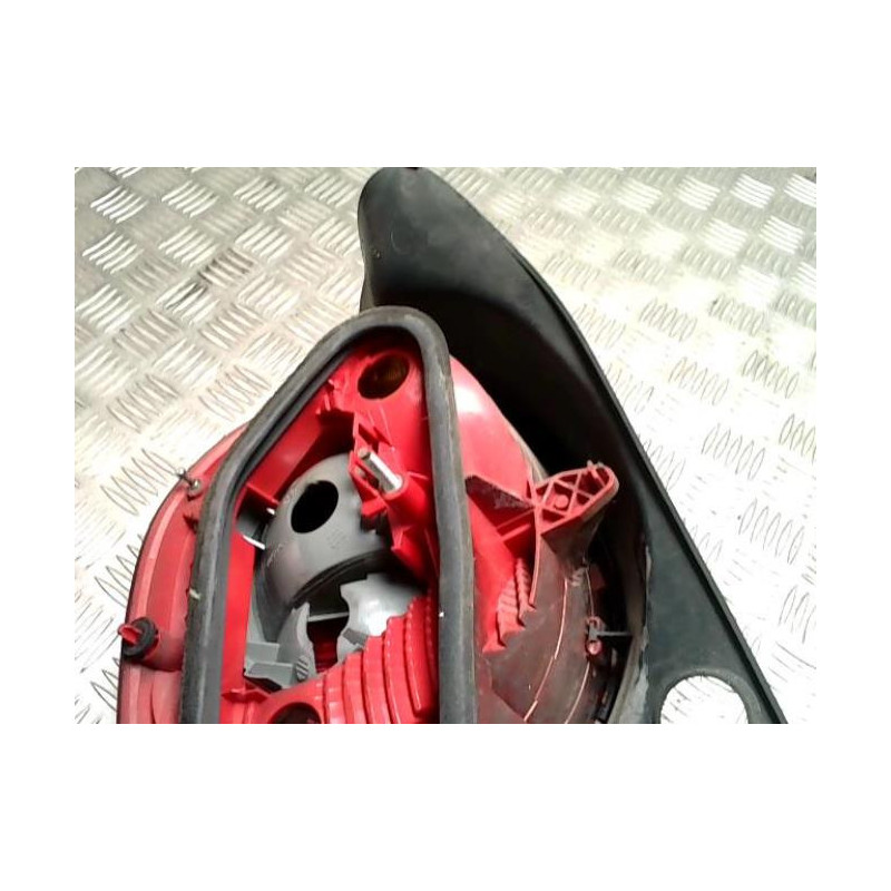 Feu arriere principal droit (feux) RENAULT MODUS PHASE 1 d’occasion