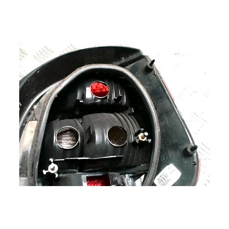 Feu arriere principal gauche (feux) RENAULT SCENIC 1 PHASE 2 d’occasion