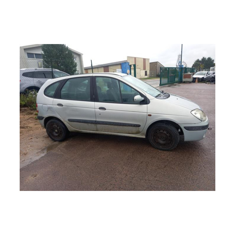 Feu arriere principal gauche (feux) RENAULT SCENIC 1 PHASE 2 d’occasion