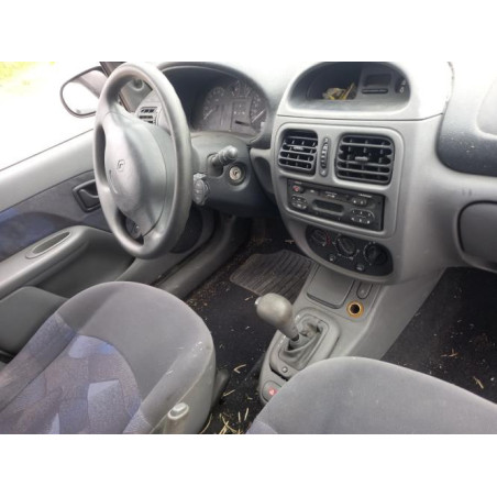 Feu arriere principal droit (feux) RENAULT CLIO 2 PHASE 1 d’occasion