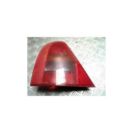 Feu arriere principal gauche (feux) RENAULT CLIO 2 PHASE 1 d’occasion