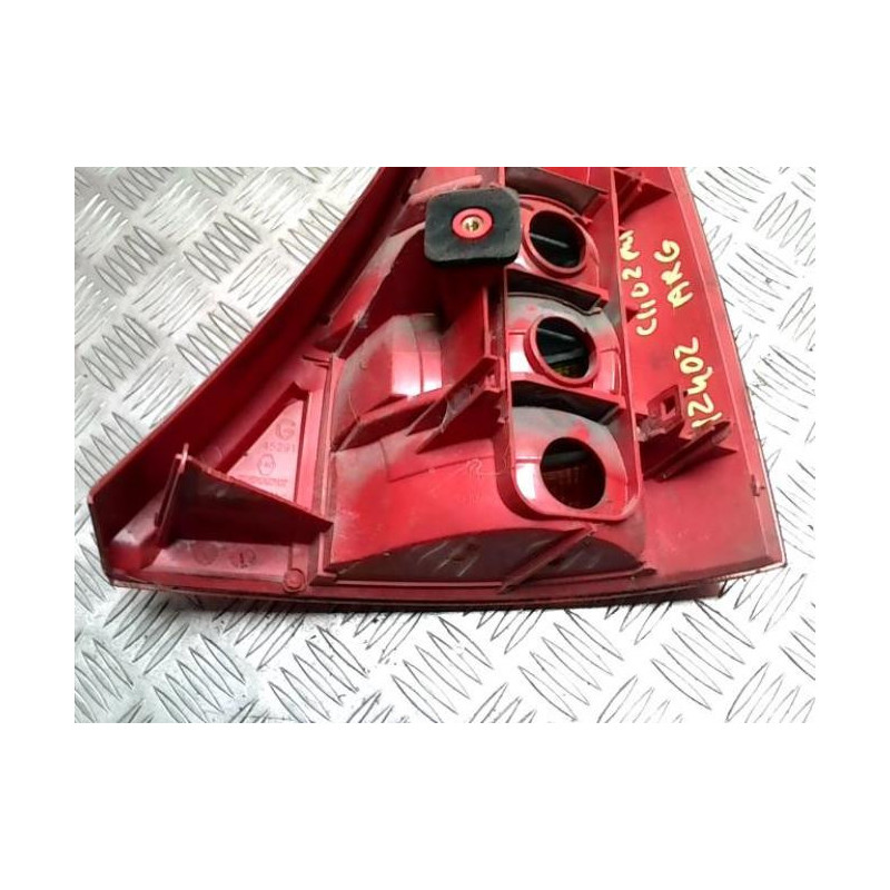 Feu arriere principal gauche (feux) RENAULT CLIO 2 PHASE 1 d’occasion