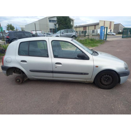 Feu arriere principal gauche (feux) RENAULT CLIO 2 PHASE 1 d’occasion