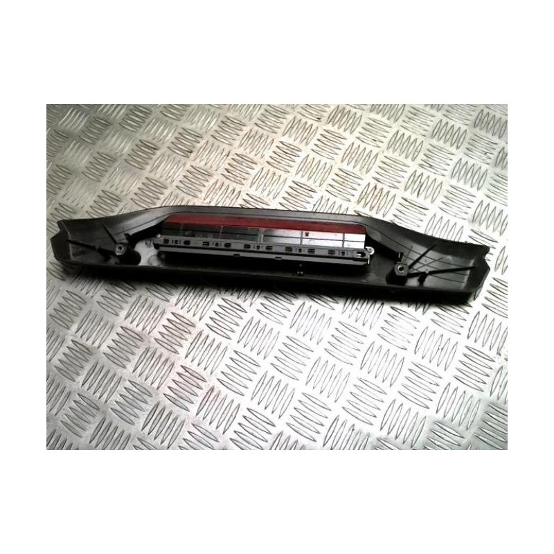 Feu arriere stop central FIAT PUNTO 2 PHASE 1 d’occasion