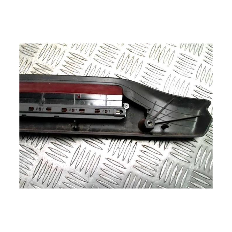 Feu arriere stop central FIAT PUNTO 2 PHASE 1 d’occasion