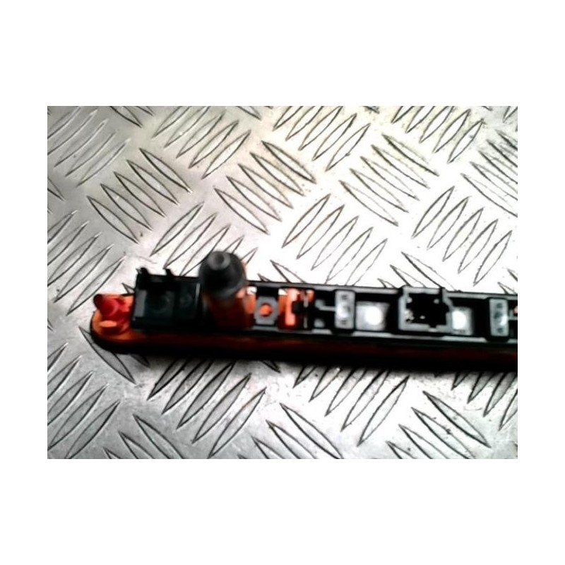 Feu arriere stop central PEUGEOT 307 PHASE 1 d’occasion