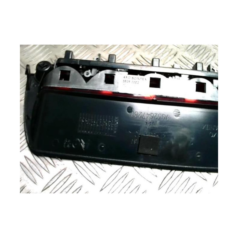 Feu arriere stop central CITROEN C5 1 PHASE 2 d’occasion