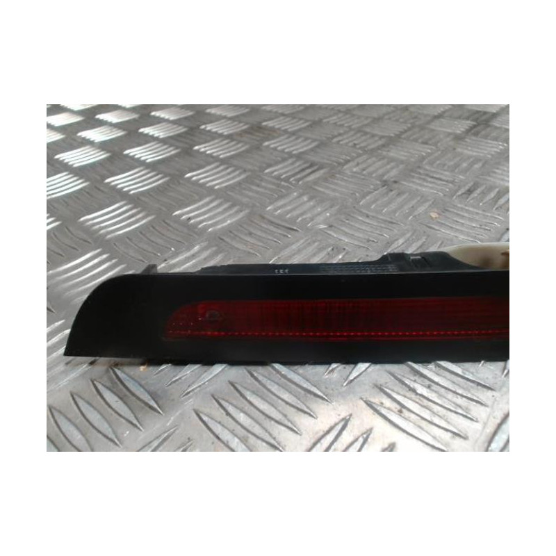Feu arriere stop central CITROEN C3 1 PHASE 1 d’occasion