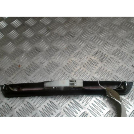 Feu arriere stop central CITROEN C3 1 PHASE 1 d’occasion