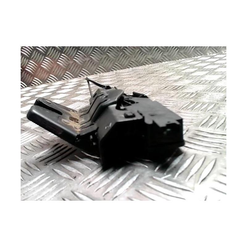 Serrure de coffre BMW SERIE 1 E87 PHASE 1 d’occasion