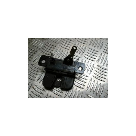 Serrure de coffre VOLKSWAGEN GOLF 4 d’occasion