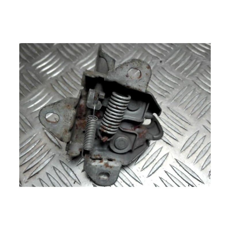 Serrure de capot SUZUKI SWIFT 3 d’occasion