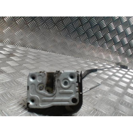 Serrure avant droit RENAULT CLIO 2 PHASE 2 d’occasion