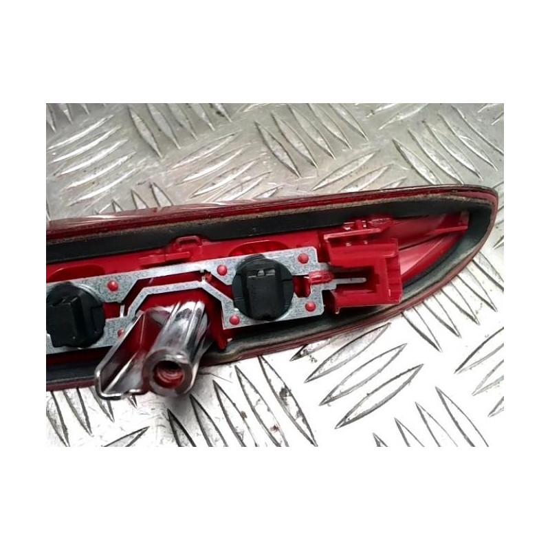 Feu arriere stop central PEUGEOT 208 1 PHASE 1 d’occasion