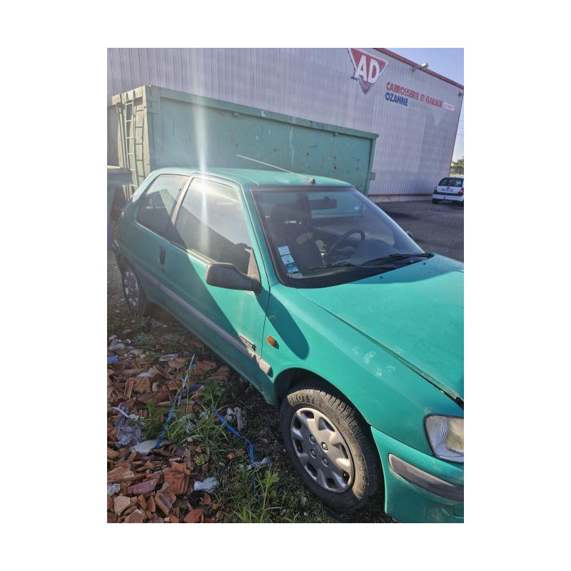Retroviseur gauche PEUGEOT 106 PHASE 2 d’occasion