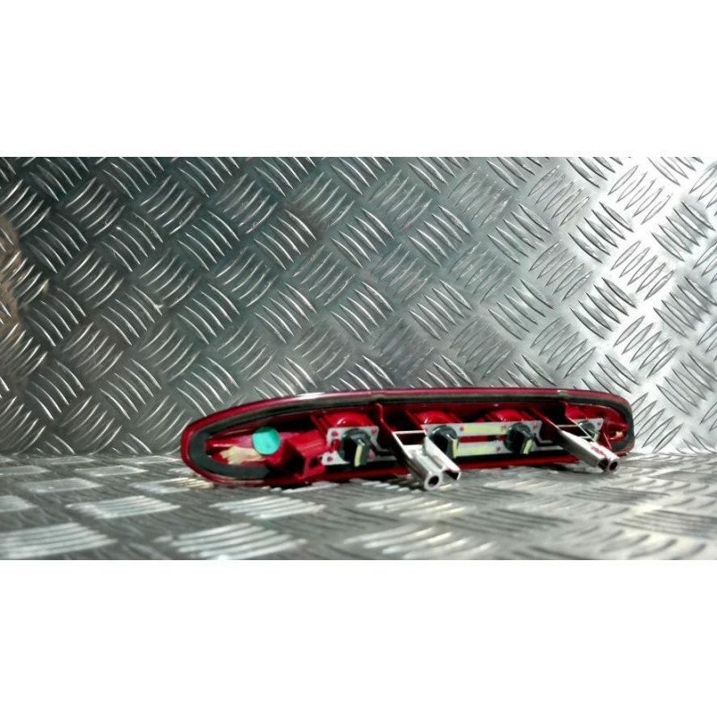 Feu arriere stop central PEUGEOT 208 1 PHASE 2 d’occasion
