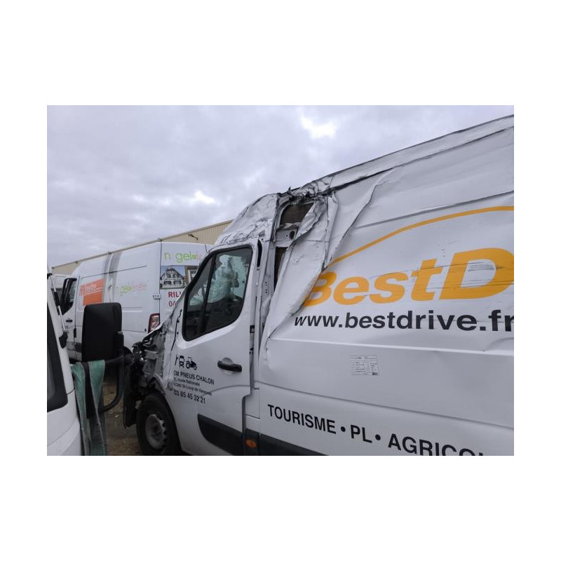Ceinture avant droit RENAULT MASTER 3 PHASE 3 d’occasion