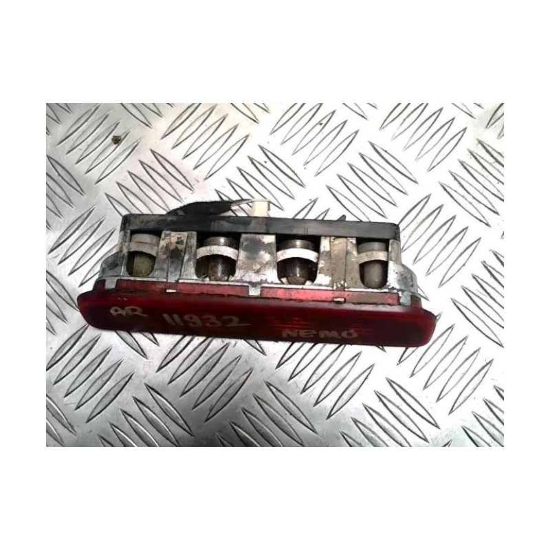 Feu arriere stop central CITROEN NEMO d’occasion