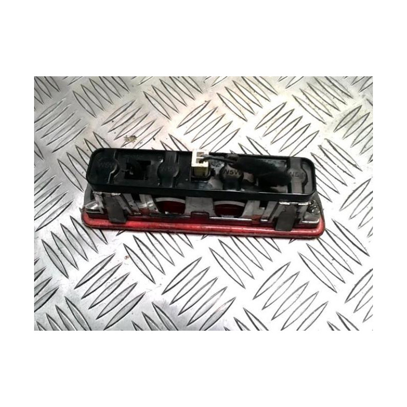 Feu arriere stop central CITROEN NEMO d’occasion