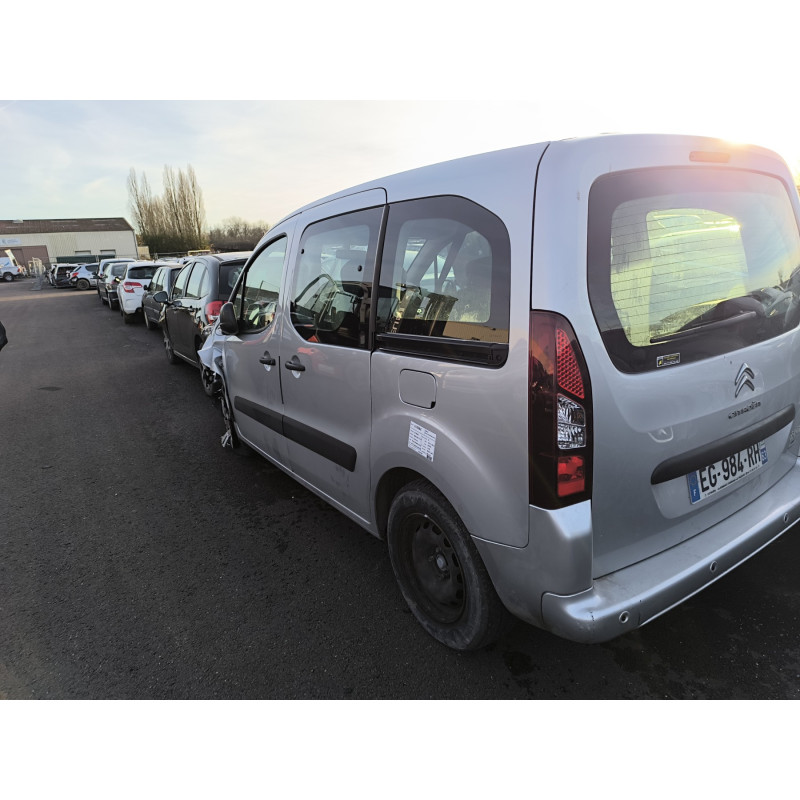 Platine feu arriere gauche CITROEN BERLINGO 2 PHASE 3 d’occasion