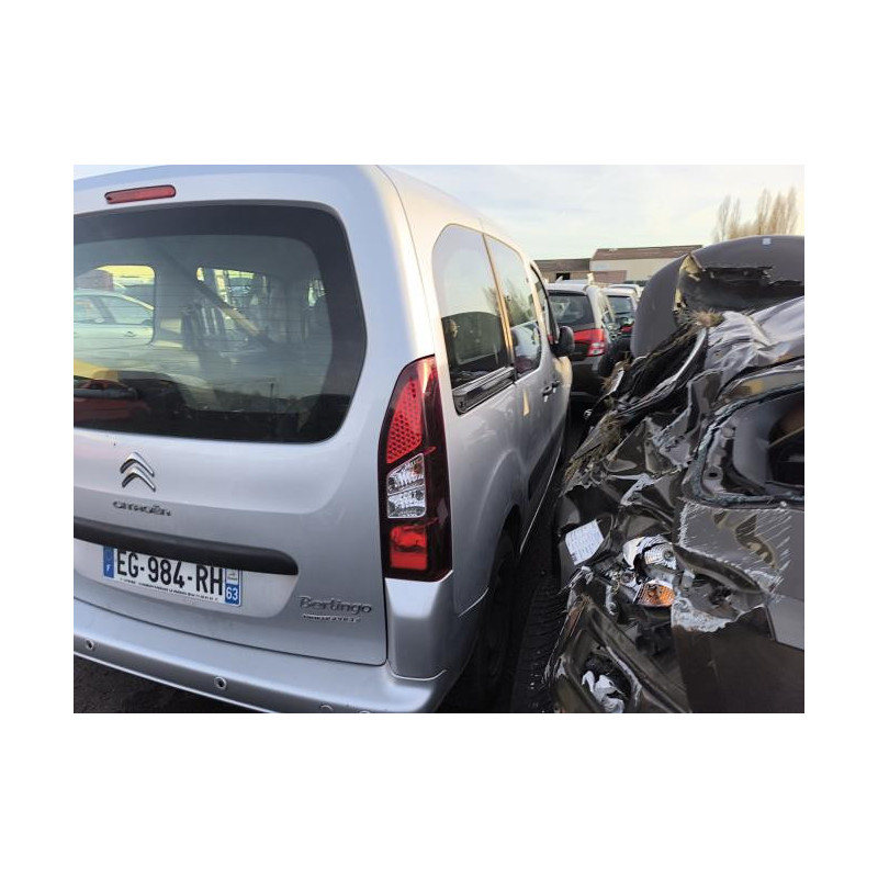 Platine feu arriere gauche CITROEN BERLINGO 2 PHASE 3 d’occasion