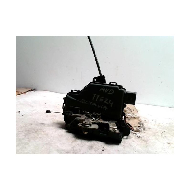 Serrure avant droit SKODA OCTAVIA 1 PHASE 2 BREAK d’occasion