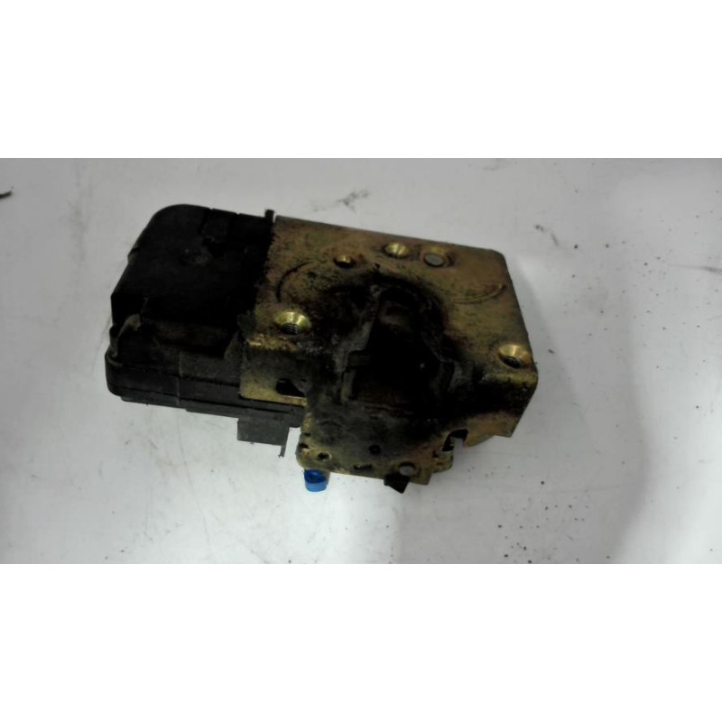 Serrure avant droit CITROEN BERLINGO 1 PHASE 1 d’occasion
