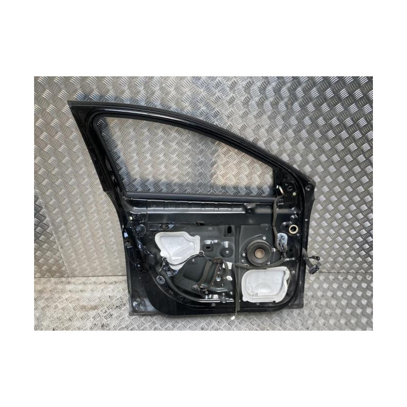 Porte avant gauche RENAULT MEGANE 3 PHASE 1 BREAK d’occasion