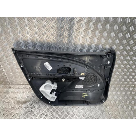 Panneau de porte avant droit RENAULT MEGANE 3 PHASE 1 BREAK d’occasion