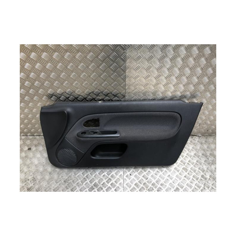 Panneau de porte avant droit RENAULT CLIO 2 PHASE 2 d’occasion