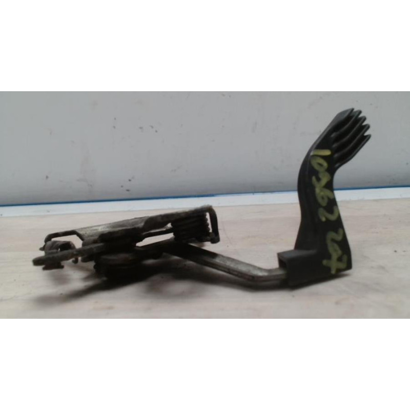 Serrure de capot PEUGEOT 207 PHASE 1 d’occasion