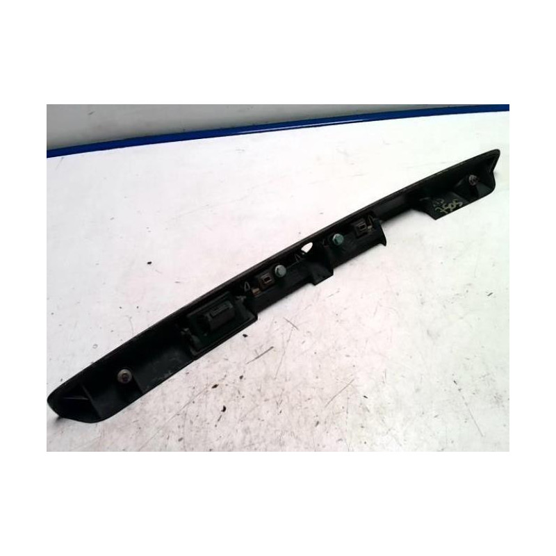 Baguette de coffre AUDI A3 1 PHASE 2 d’occasion