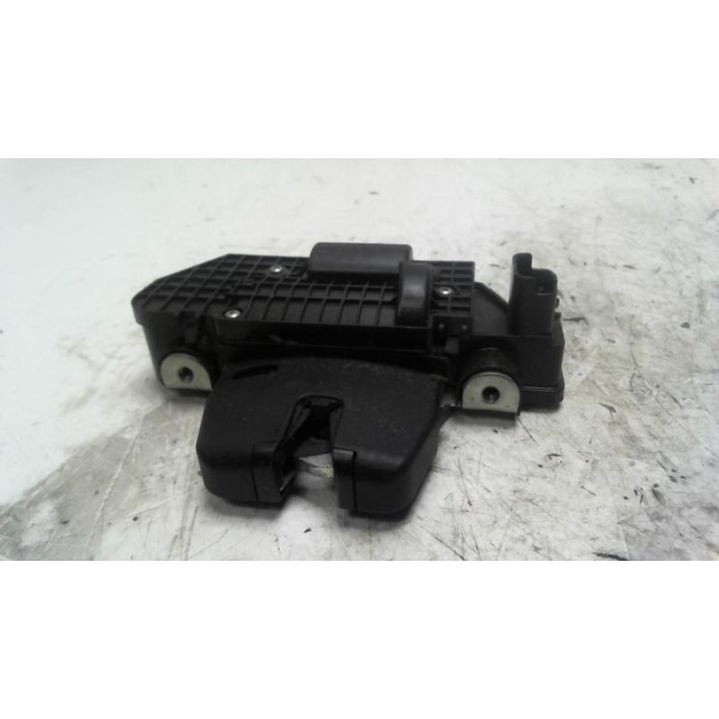 Serrure de coffre CITROEN C3 2 PHASE 1 d’occasion