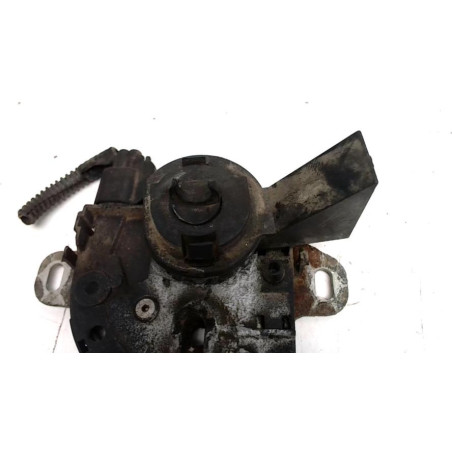 Serrure de capot FORD KUGA 1 d’occasion