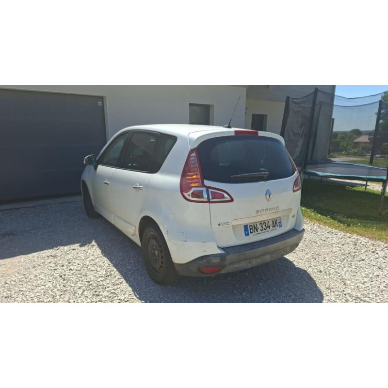 Feu arriere principal droit (feux) RENAULT SCENIC 3 PHASE 1 d’occasion